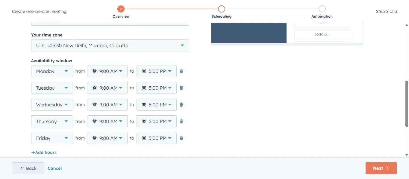HubSpot meeting link added to email for scheduling